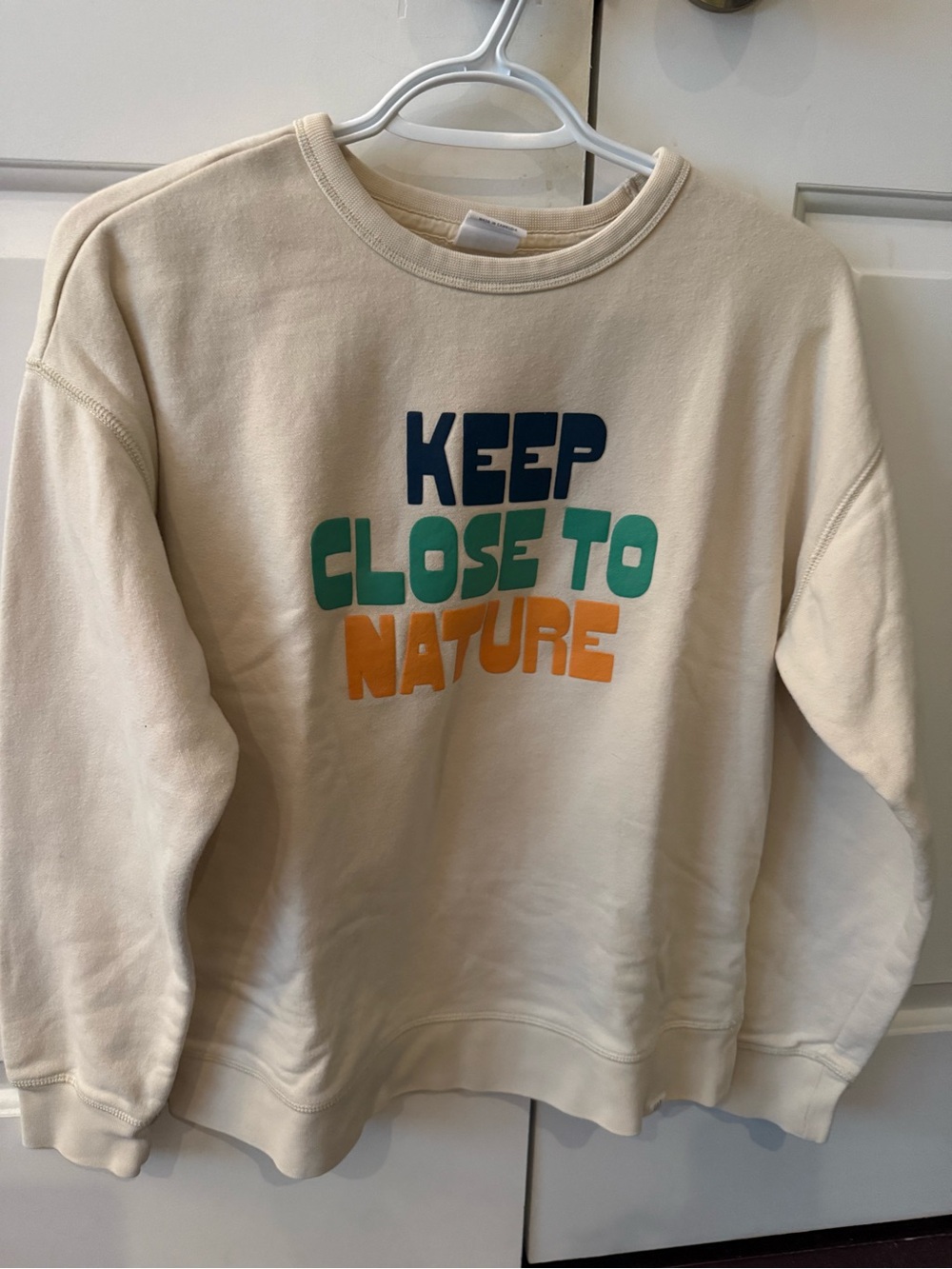 GAP Cream Crewneck Sweatshirt with Multicolor Graphic